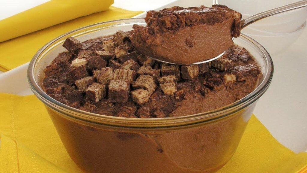 Sobremesa de Mousse com Chocolate Bis