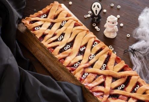 Torta de Múmia com Recheio de Cereja