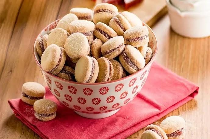 Biscoitos Casadinhos